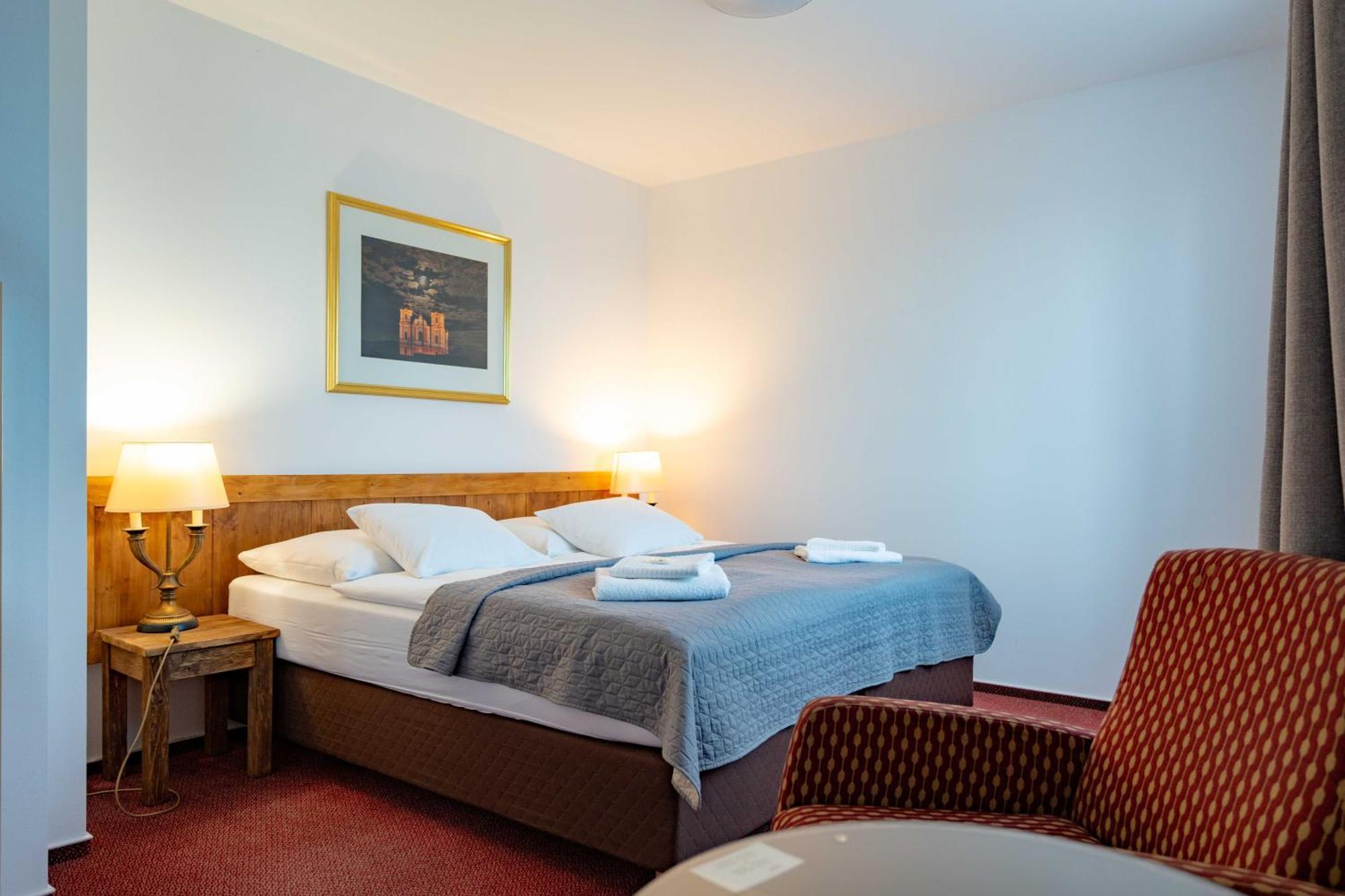 Hotel Volf Přeštice 外观 照片