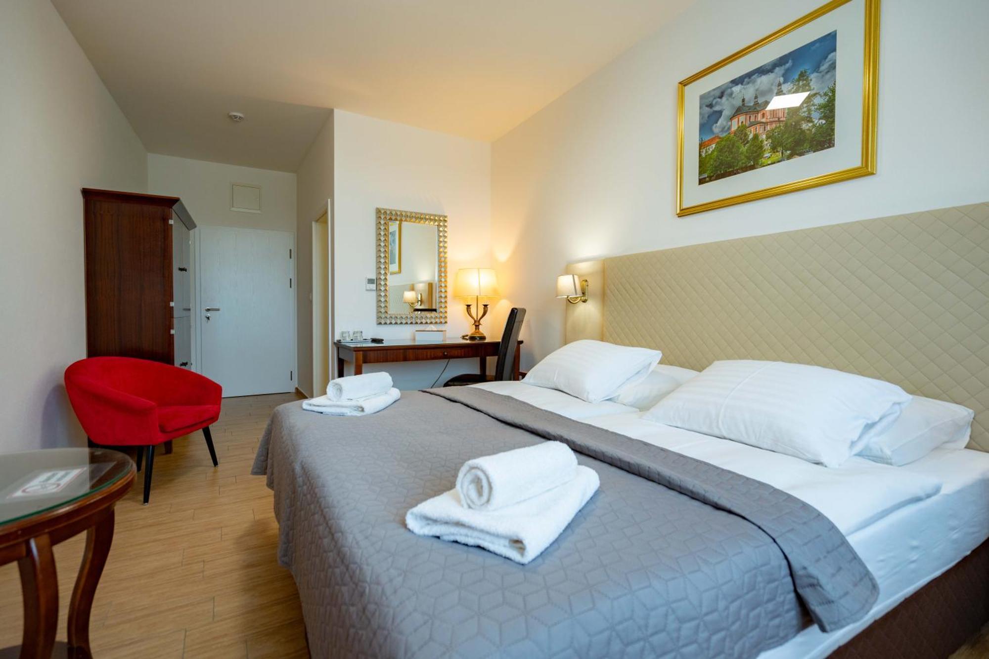 Hotel Volf Přeštice 外观 照片