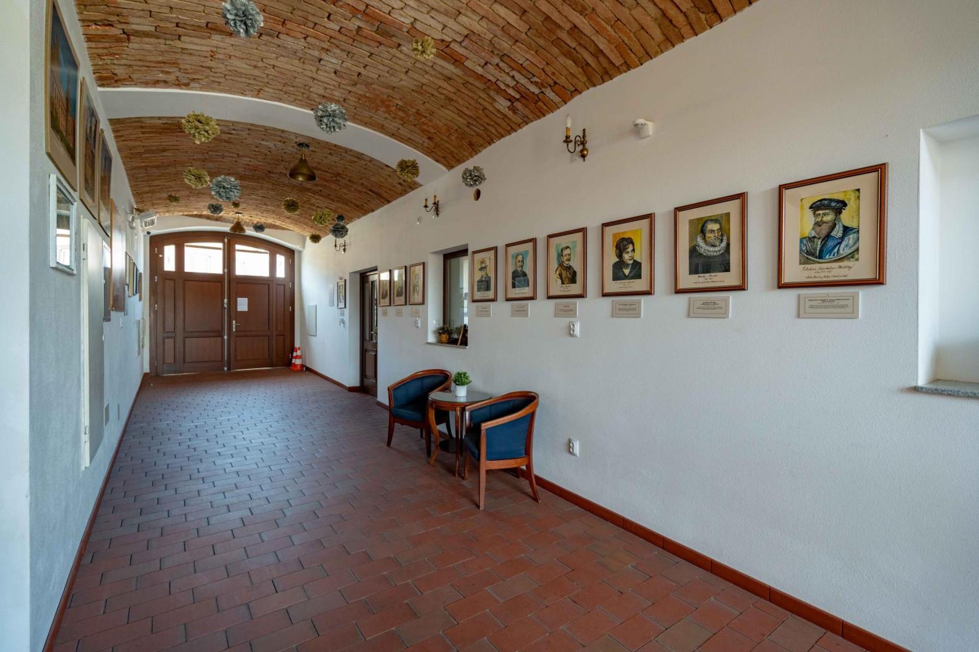 Hotel Volf Přeštice 外观 照片